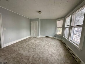 100 Main St in Newton, NJ - Building Photo - Building Photo