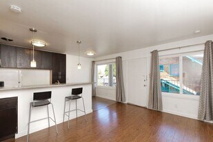 2828 College Ave in Berkeley, CA - Building Photo