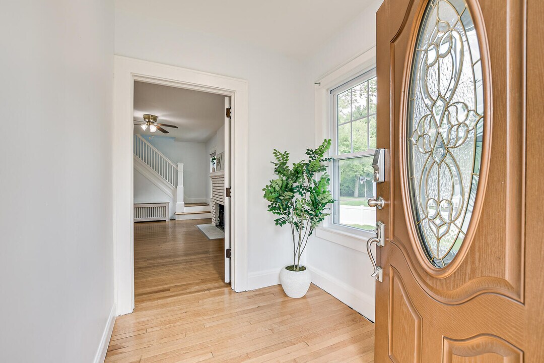 364 Brightwood Ave in Westfield, NJ - Building Photo