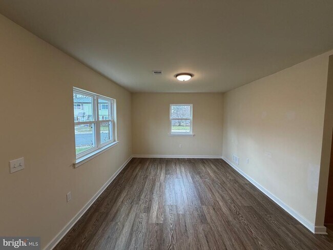 102 Linda Ct N in Richlandtown, PA - Building Photo - Building Photo