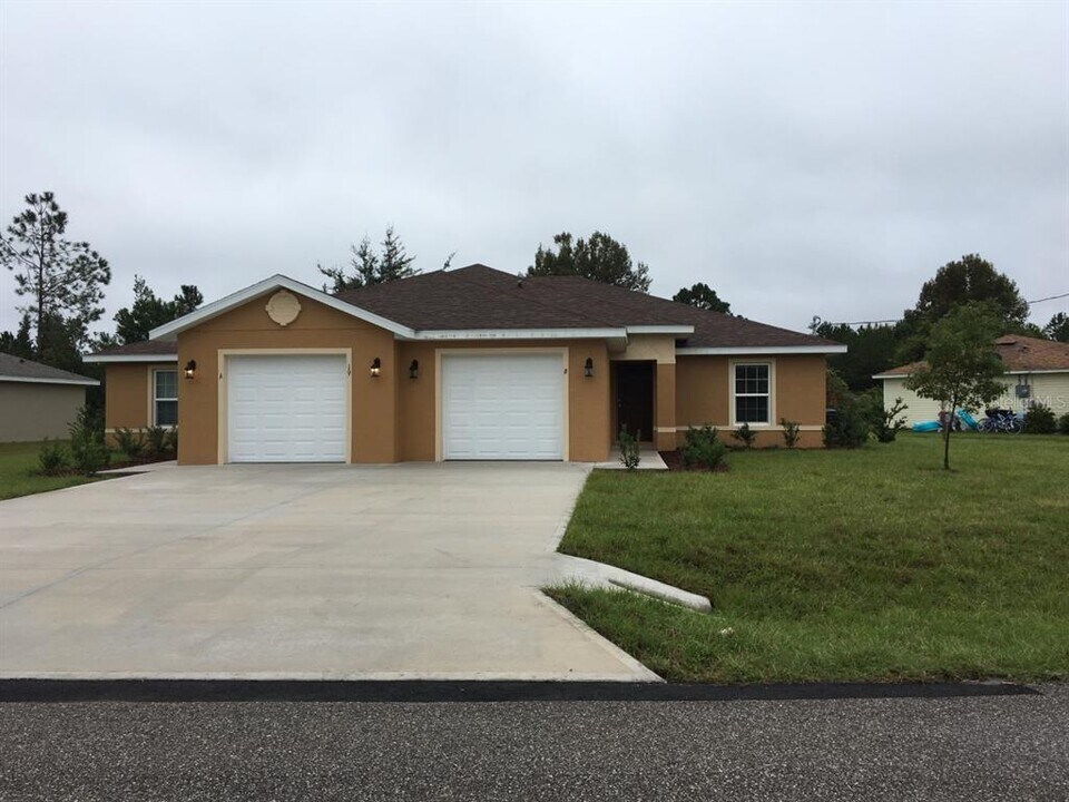 19 Buttonbush Ln in Palm Coast, FL - Building Photo