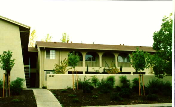 1337 Monte Vista Ave in St Helena, CA - Building Photo - Building Photo