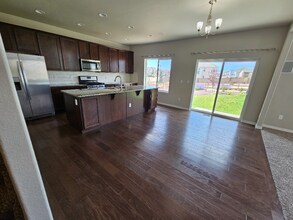 6729 Black Saddle Dr in Colorado Springs, CO - Building Photo - Building Photo