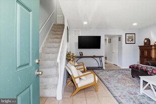 9234 Byrd Dr in Manassas, VA - Building Photo