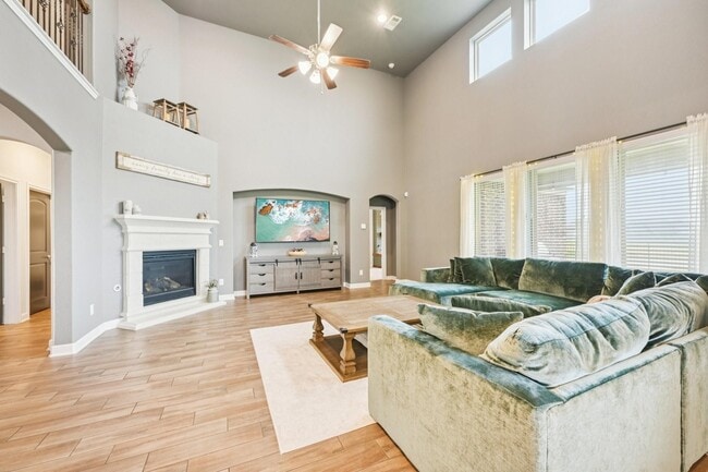property at 2406 Harborwood Ct