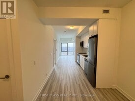 51 Clarington Blvd in Bowmanville, ON - Building Photo