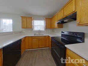 3543 Arvin Dr in Charlotte, NC - Building Photo - Building Photo