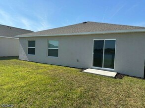 11918 Savanna Lks Blvd in Lehigh Acres, FL - Building Photo - Building Photo