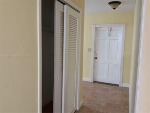1000 Renmar Dr in Plantation, FL - Building Photo - Building Photo