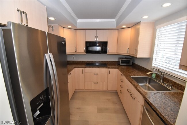 property at 5667 Rattlesnake Hammock Rd