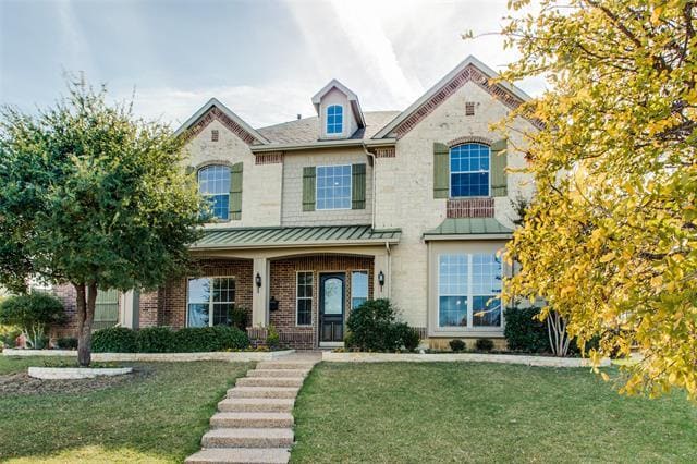 1108 Queen Guinevere Dr in Lewisville, TX - Building Photo - Building Photo