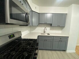 2638 Daphne Rd, Unit 1 in Philadelphia, PA - Building Photo