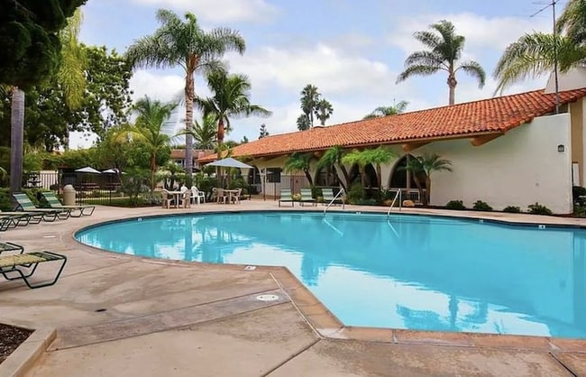 4052 Loma Riviera Cir in San Diego, CA - Building Photo - Building Photo