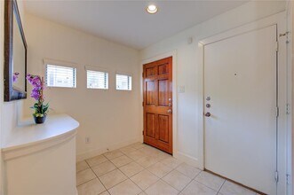 8656 Meadowcroft Dr in Houston, TX - Building Photo - Building Photo