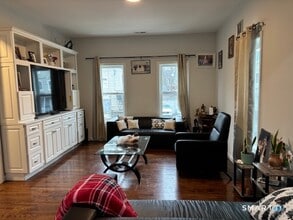 203 Benham Ave in Bridgeport, CT - Building Photo - Building Photo