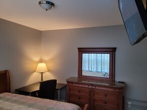 500 Longhorn Drive, Unit BR#1 Downstairs bedroom by kitchen in Rock Hill, SC - Building Photo - Building Photo