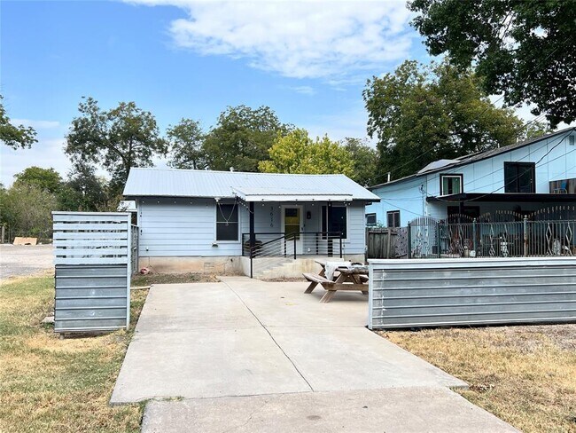 3616 Munson St in Austin, TX - Building Photo - Building Photo
