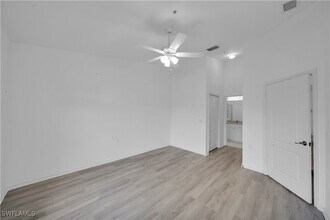 365 Stella Maris Dr N in Naples, FL - Building Photo - Building Photo