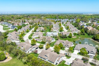 Fountainview in Greenfield, WI - Foto de edificio - Building Photo