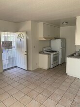 712 Figueroa Pl in Wilmington, CA - Building Photo - Building Photo