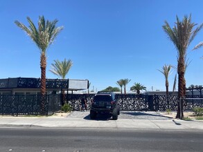 2001 Fremont St in Las Vegas, NV - Building Photo - Building Photo