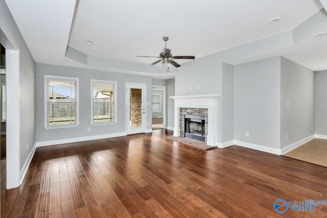 102 Chadswalk Ln in Madison, AL - Foto de edificio - Building Photo