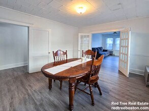 63 Pinckney St, Unit 1 in Somerville, MA - Foto de edificio - Building Photo