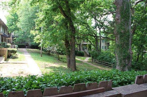property at 550 Harding Pl