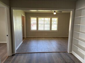 2005 Glasshouse St in Beaumont, TX - Foto de edificio - Building Photo