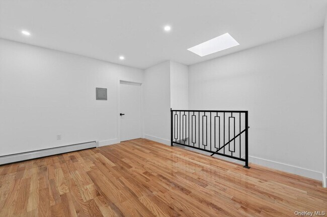 25-61 99th St in Queens, NY - Building Photo - Building Photo