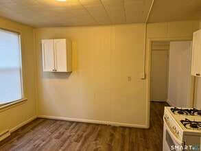 282 Front Ave in West Haven, CT - Building Photo - Building Photo