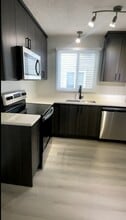 1812-1836 36 St NW in Edmonton, AB - Building Photo - Building Photo