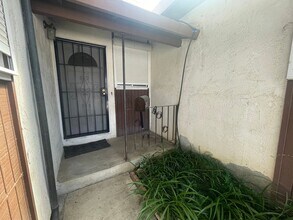 1884 Southwood Dr in Vacaville, CA - Building Photo - Building Photo