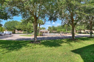 1220 Priory Cir in Winter Garden, FL - Building Photo - Building Photo