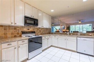3538 Haldeman Creek Dr in Naples, FL - Foto de edificio - Building Photo