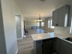 1435 Lever Blvd in Stockton, CA - Building Photo - Building Photo