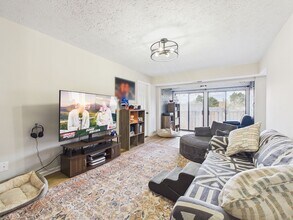 1501 Bronwyn Rd in Richmond, VA - Building Photo - Building Photo