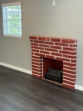 70 NW 34th Ave in Miami, FL - Building Photo - Building Photo