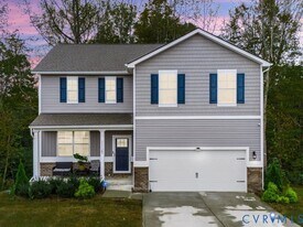 11125 Chappell Crk Cir in Hopewell, VA - Building Photo