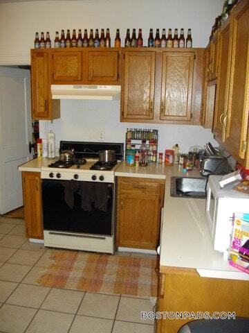 1426 Commonwealth Ave in Boston, MA - Building Photo - Building Photo