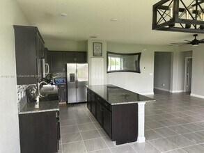 8159 NW Greenbank Cir in Port St. Lucie, FL - Building Photo - Building Photo