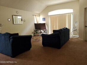 6833 Morse Oaks Dr in Jacksonville, FL - Building Photo - Building Photo