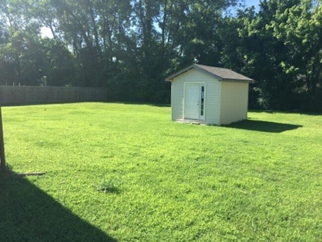 4823 Shadowlawn Dr in Nashville, TN - Building Photo - Building Photo