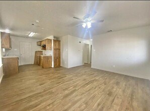 1328 E 25th St in Lubbock, TX - Building Photo - Building Photo