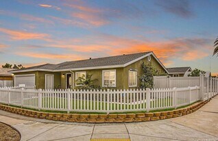 7617 Prairie Mound Way, Unit Bedroom #4 in San Diego, CA - Building Photo