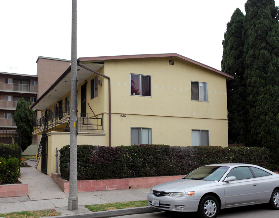 430 Golden Ave in Long Beach, CA - Building Photo