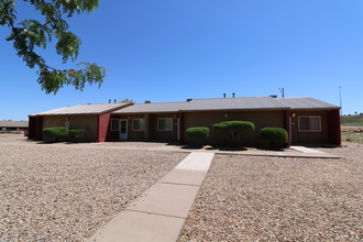 Cinnamon Ridge Apartments in Santa Rosa, NM - Building Photo - Building Photo