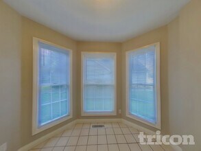 3279 Wheaton Ct, Unit 07 in Columbus, IN - Building Photo - Building Photo