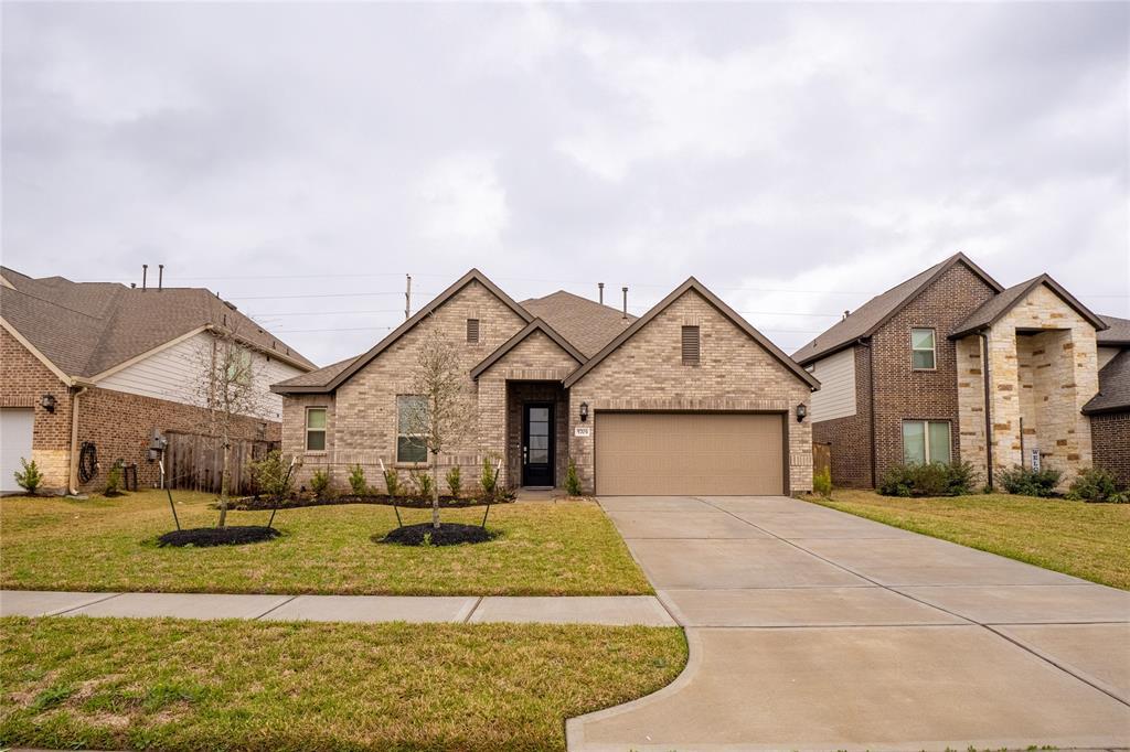 5703 Moonflower Ave in Rosenberg, TX - Building Photo