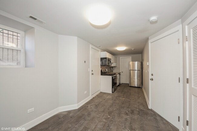5021 S Indiana Ave in Chicago, IL - Building Photo - Building Photo